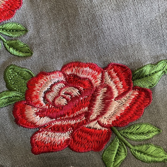 WishList jeans black washed denim rose embroidery ripped raw hem fringe Large - Picture 14 of 16